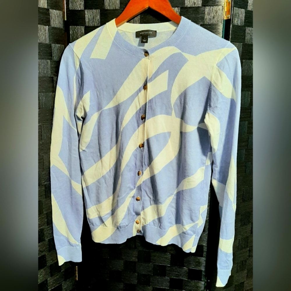 NWOT Ann Taylor 100% Cotton Button Up Geo Pattern Cardigan Deep Wisteria, Size S